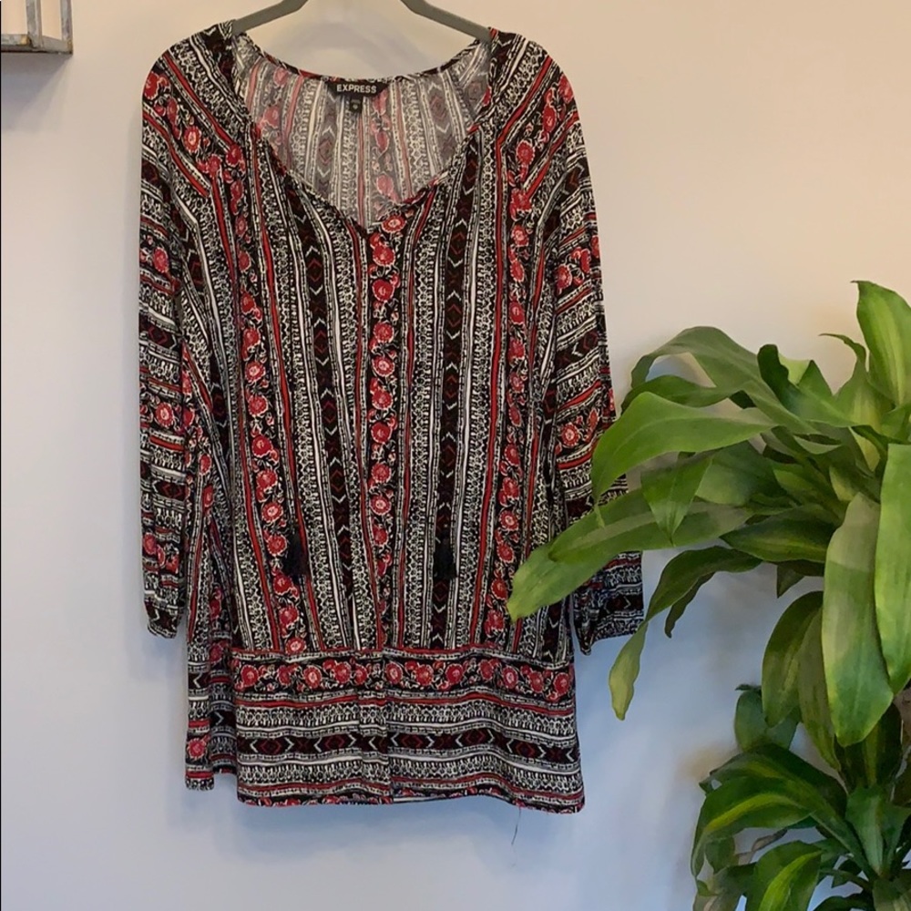 Print BOHO dress with tassle tie!